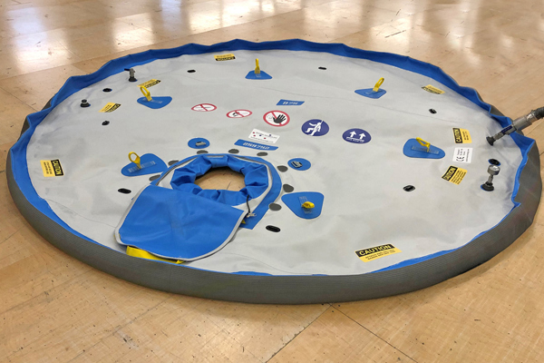 Inflatable Work Platform With Manhole 1